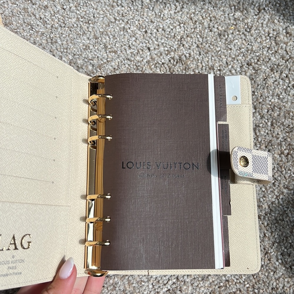 Louis Vuitton Agenda - Picture 4 of 6